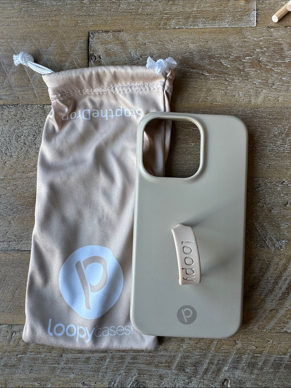 iPhone 13 Pro Loopy case - Sandstone